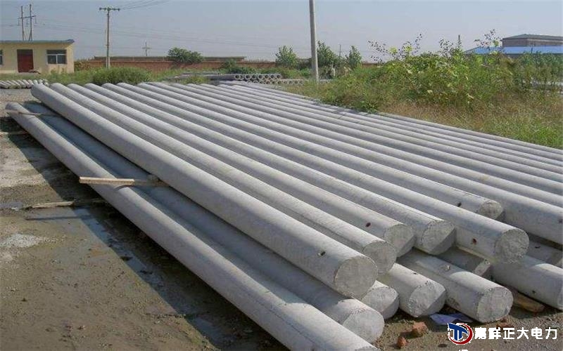 新成型电杆带摸静停一段时间，进入蒸汽养护室，养护几小时