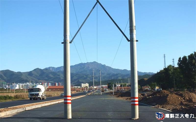 高压电线杆的蒸养方式不外乎有以下几种：电杆模内通蒸汽、坑式或者窖式的蒸养