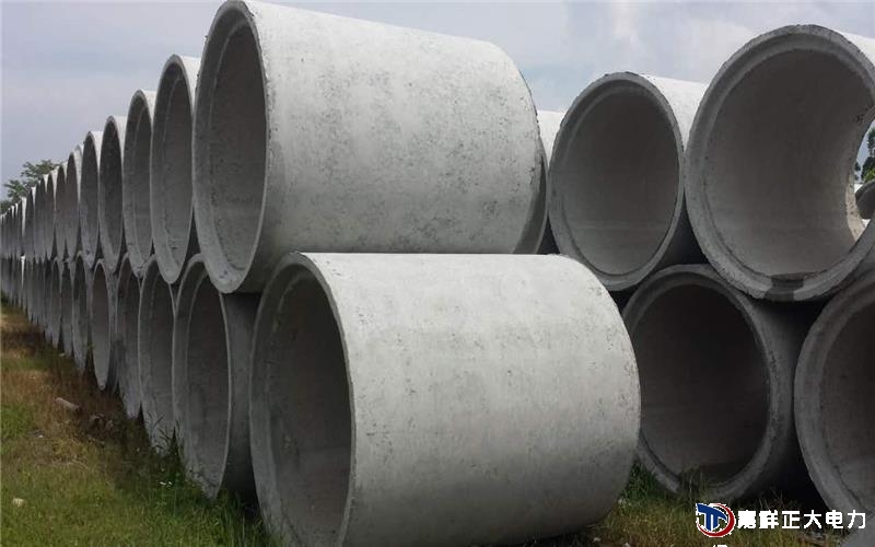钢筋混凝土排水管结构合理，可以较好的组合连接在一起，保证了整体的严密性，避免了泄露问题的发生